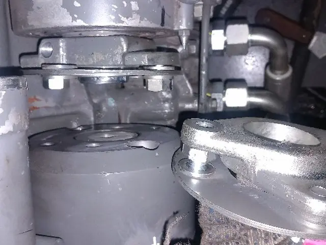 Привод ТНВД Isuzu 6HK1 при регулировке